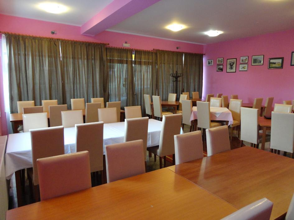 Prenociste "Magnus" Bed & Breakfast Slavonski Brod Luaran gambar