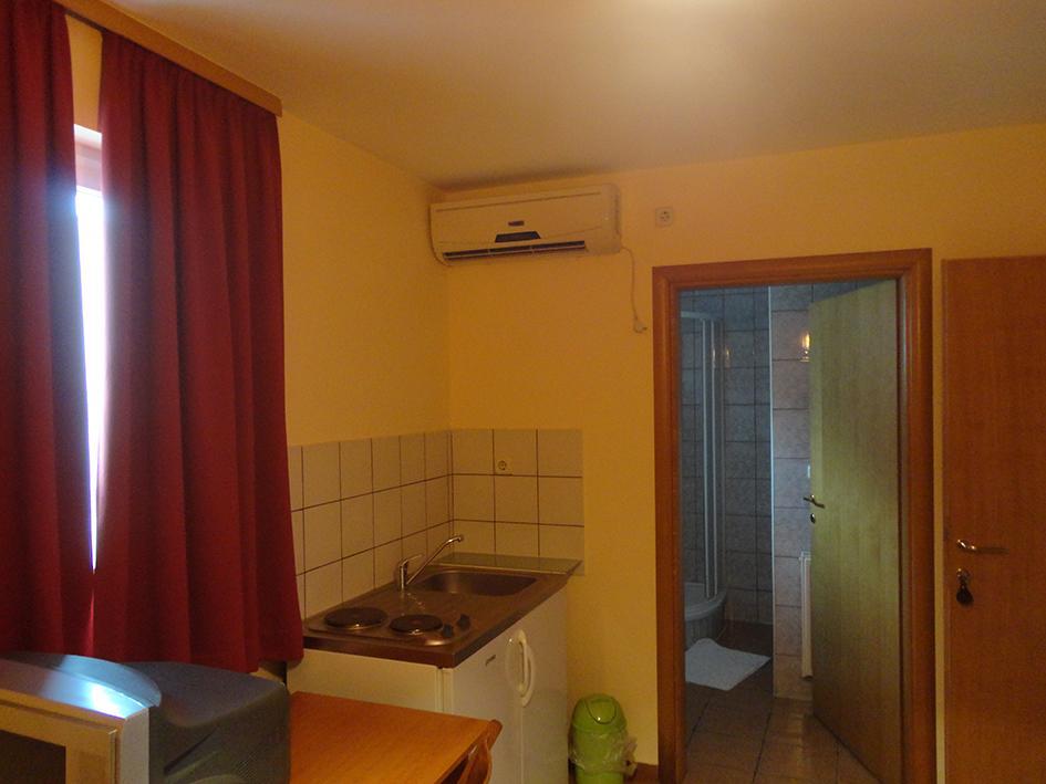 Prenociste "Magnus" Bed & Breakfast Slavonski Brod Luaran gambar