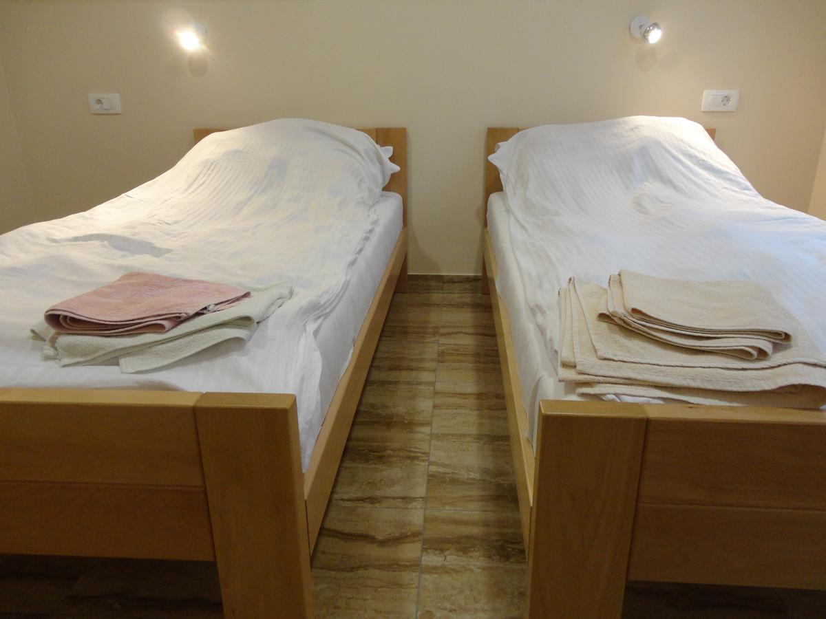 Prenociste "Magnus" Bed & Breakfast Slavonski Brod Luaran gambar