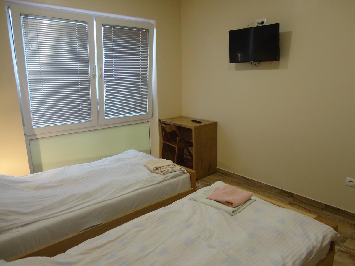 Prenociste "Magnus" Bed & Breakfast Slavonski Brod Luaran gambar