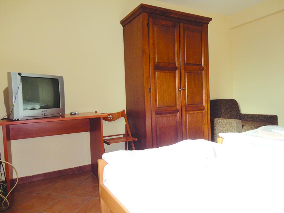 Prenociste "Magnus" Bed & Breakfast Slavonski Brod Luaran gambar