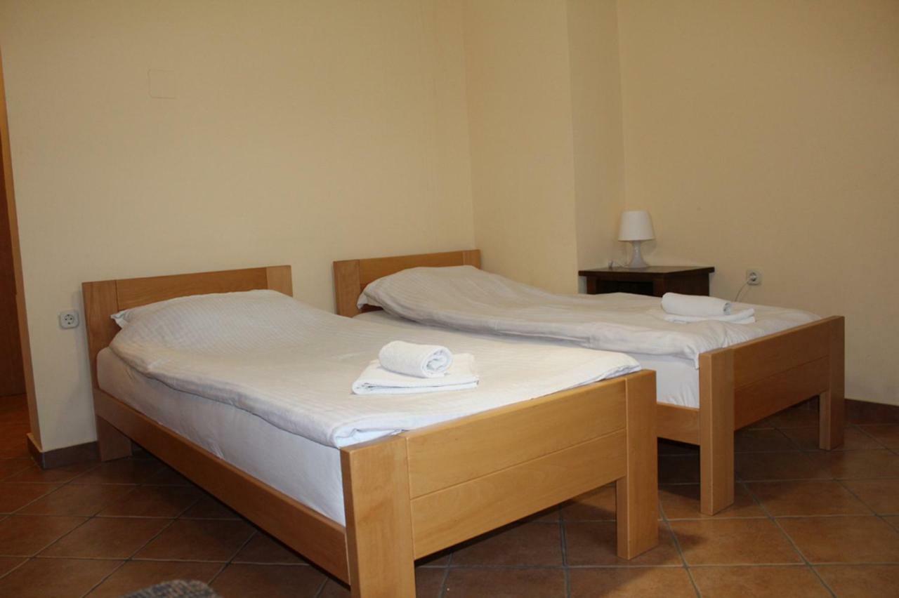 Prenociste "Magnus" Bed & Breakfast Slavonski Brod Luaran gambar
