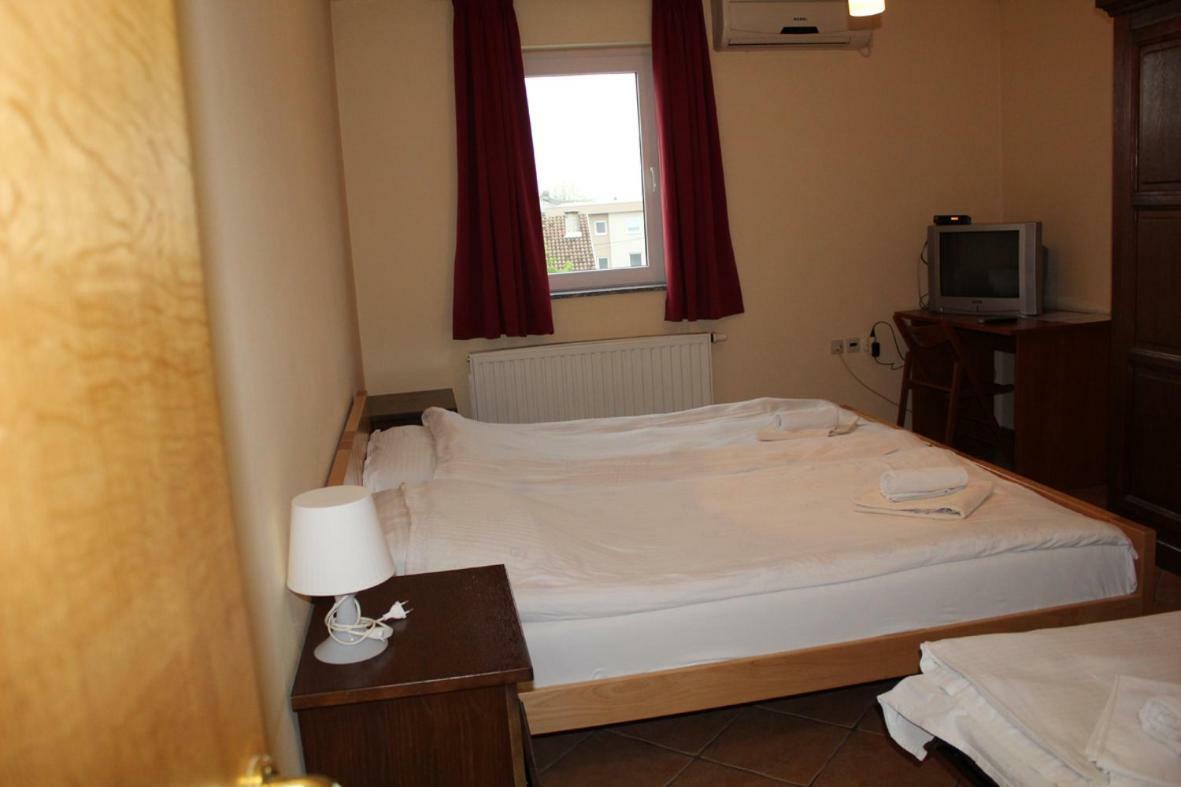 Prenociste "Magnus" Bed & Breakfast Slavonski Brod Luaran gambar